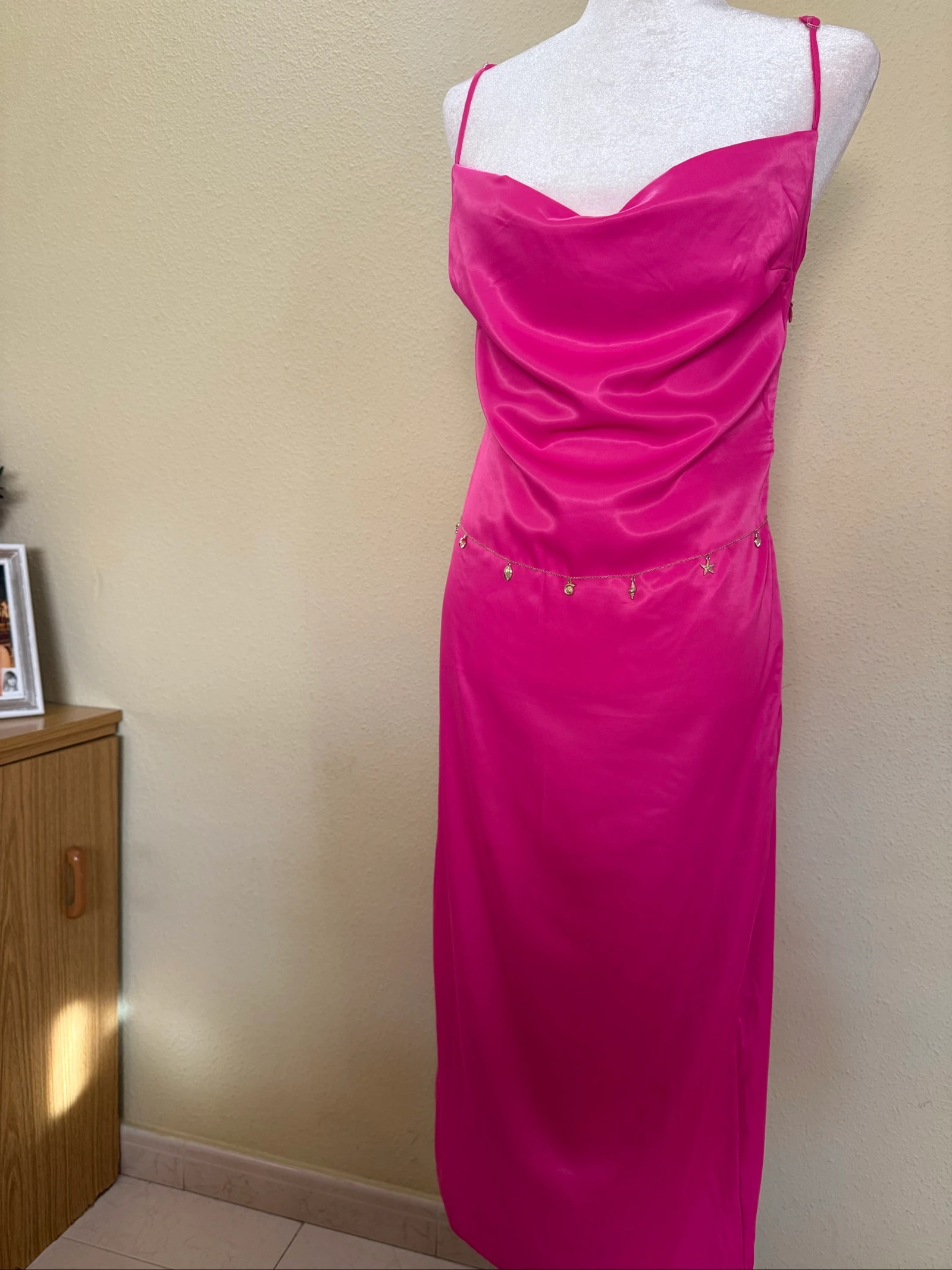 Vestido largo color fucsia 
